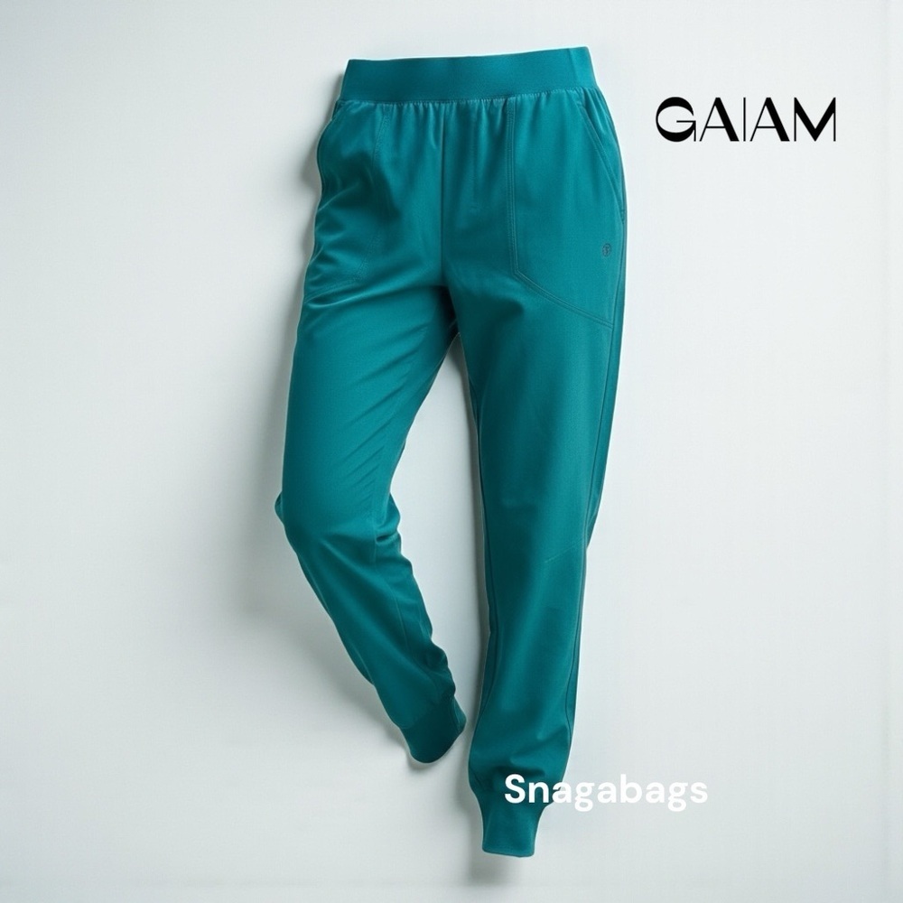 Gaiam NWT Men’s  Go The Distance Woven Jogger Deep Teal Medium Slim Fit